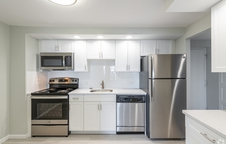 2 beds, 1 bath, 1,000 sqft, $2,900, Unit 407