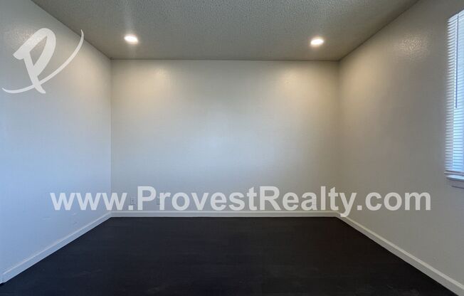 2 beds, 1.5 baths, $1,595