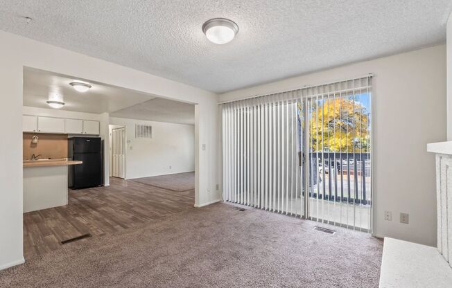 2 beds, 1.5 baths, 1,050 sqft, $1,185, Unit 79