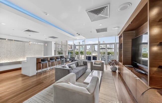 1 bed, 1.5 baths, 1,390 sqft, $3,500, Unit 1707