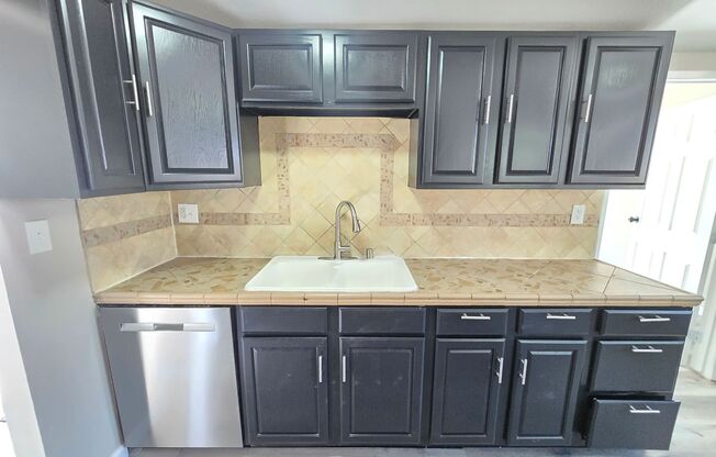 Spacious 4- Bedroom Remodeled Home in Palmdale - Gated yard & Utility Credit