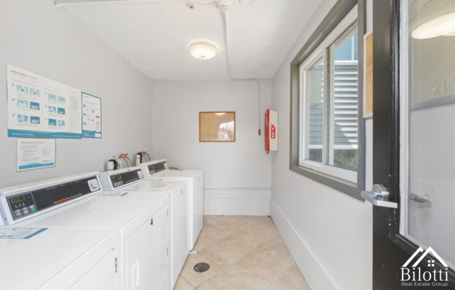 2 beds, 1 bath, 816 sqft, $1,650, Unit 2202