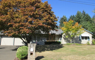 3545 SW Boundary Street ~ Spacious Ranch