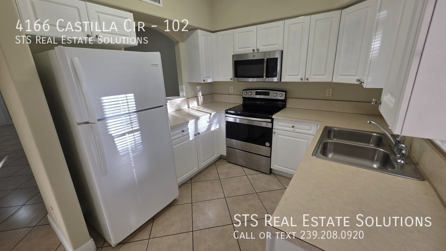 4166 CASTILLA CIR