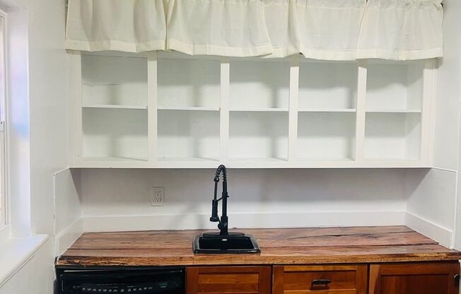 2 bed, 2 bath in LOSO.