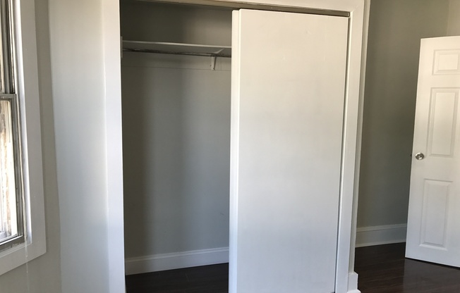 3 beds, 1 bath, $1,200