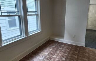 2 beds, 1 bath, $850, Unit Lower