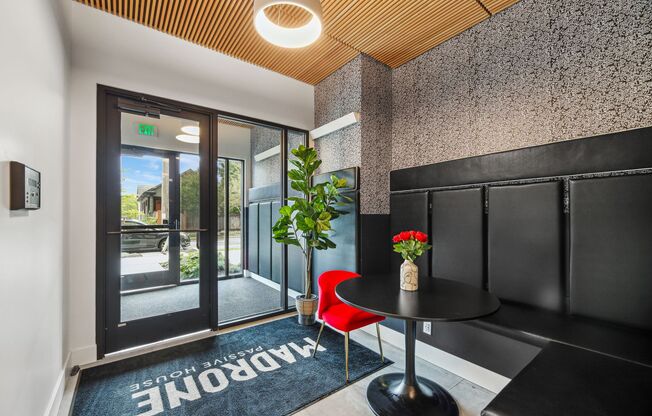 Studio, 1 bath, 277 sqft, $1,240, Unit 623