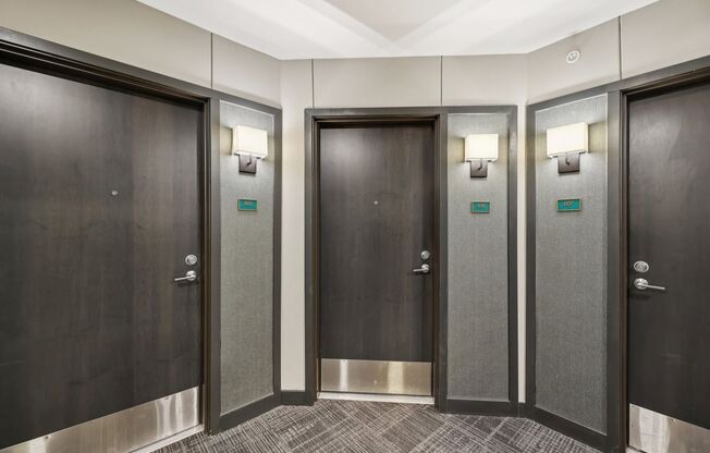 2 beds, 2 baths, 945 sqft, $1,925, Unit 606