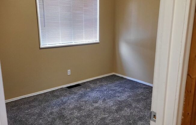 3 beds, 1 bath, $1,450