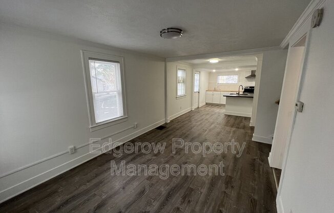 62 VANDINE PL NE
