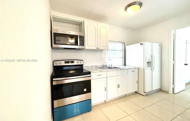 310 SW 10TH ST #310  FORT LAUDERDALE, FL 33315