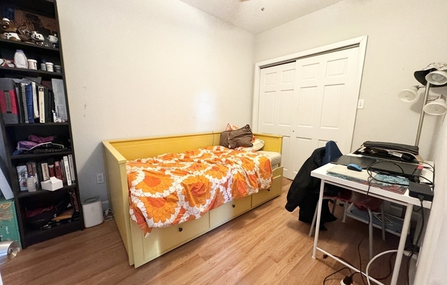 2 beds, 1 bath, $2,600, Unit 1