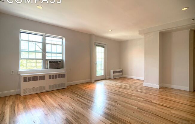 500 GRAND AVE