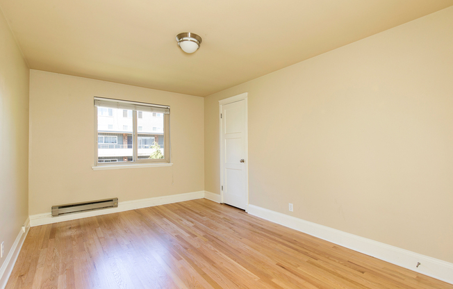 1 bed, 1 bath, 588 sqft, $1,595, Unit 106