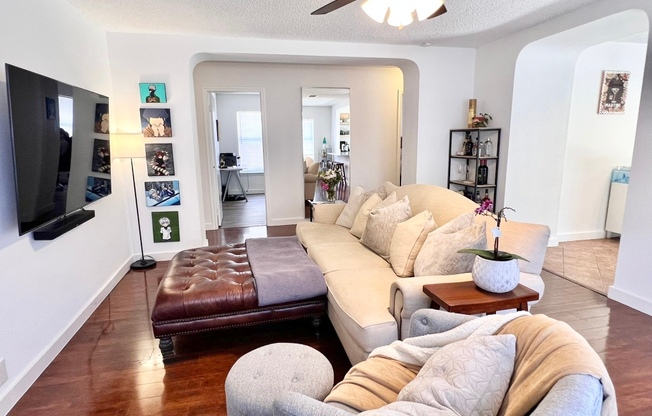 3204 ELIZABETH ANNE LN