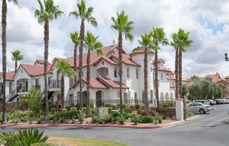 Building at Dominion Courtyard Villas, Fresno, CA