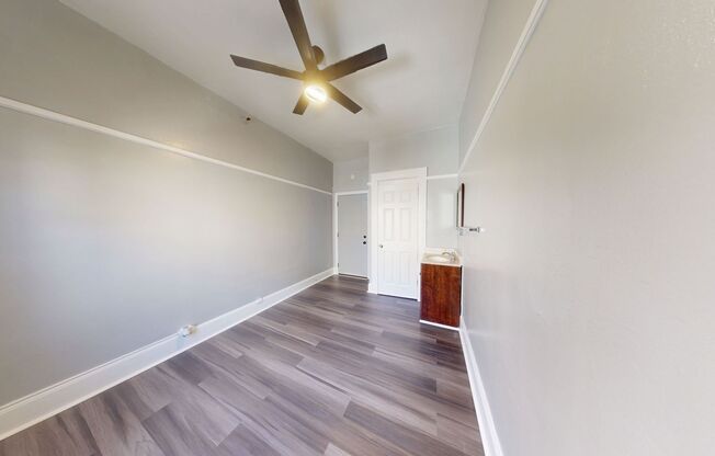 Studio, , 118 sqft, $1,100, Unit 17