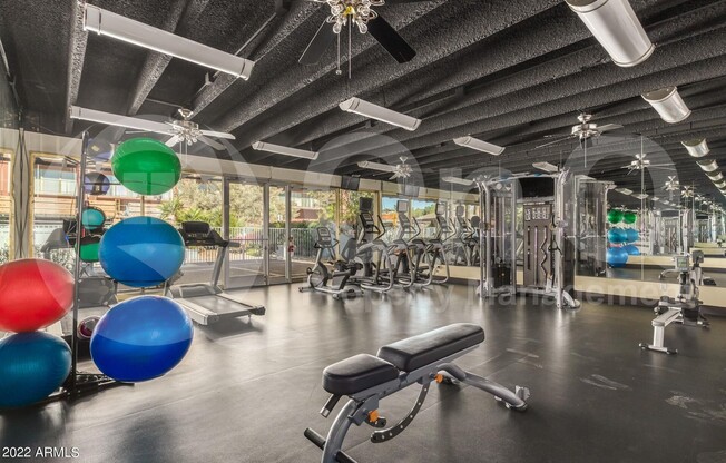 1 bed, 1 bath, 602 sqft, $2,000, Unit 16E