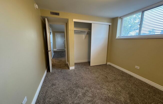 2 beds, 1 bath, 725 sqft, $1,375, Unit 1