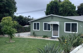 1+1 Craftsman Cottage above Ventura College