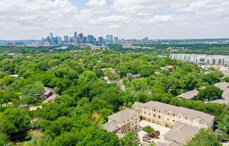 1402 Parker Ln Apt 4