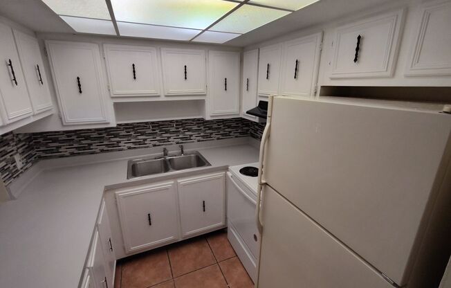 2/1 First Floor Apartment