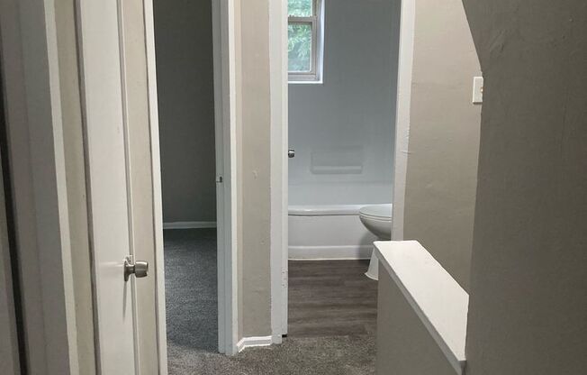 3 beds, 1 bath, 1,400 sqft, $1,620, Unit 1481-10