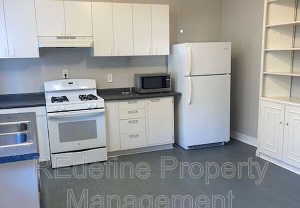 216 N 32 ST