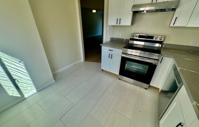 1 bed, 1 bath, $2,750, Unit #1