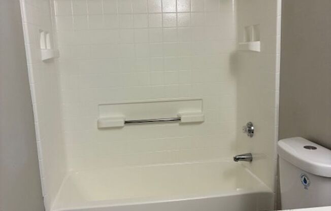 2 beds, 2 baths, 997 sqft, $1,500, Unit MA 131