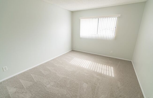 2 beds, 2 baths, 900 sqft, $2,198, Unit 212