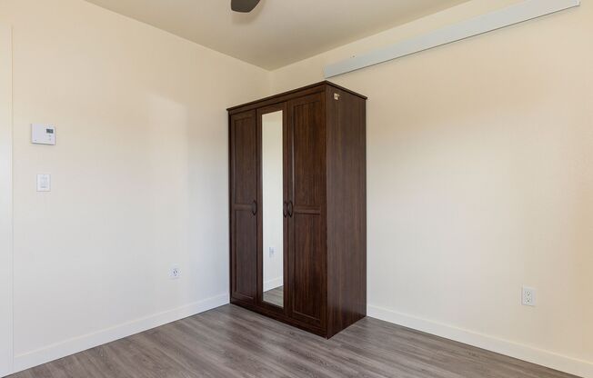 3 beds, 2 baths, 800 sqft, $2,995, Unit 201