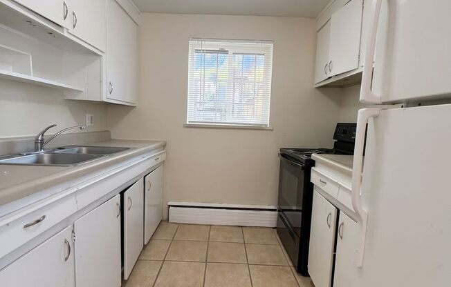 Cozy & Convenient Urban Living in Denver