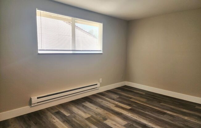 1 bed, 1 bath, 875 sqft, $1,475, Unit T15