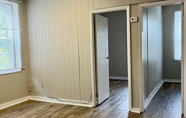 2 beds, 1 bath, 465 sqft, $1,095, Unit 212