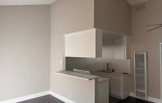 1 bed, 1 bath, $1,795, Unit 244-8