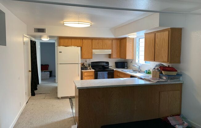 3 beds, 2 baths, $1,500