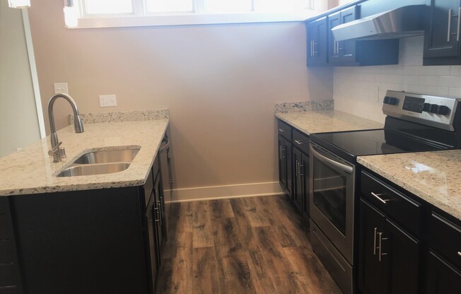 1 bed, 1 bath, 780 sqft, $960, Unit 422