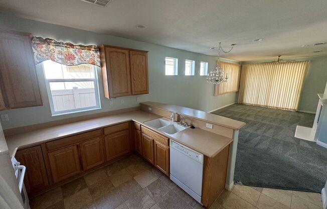 2 beds, 2 baths, $2,195