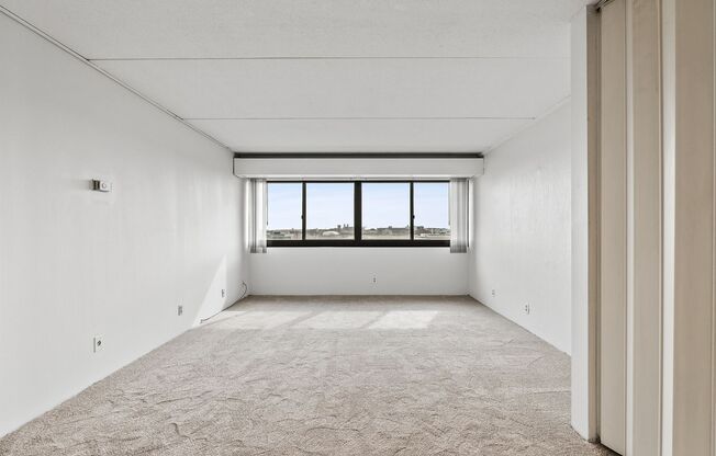 1 bed, 1 bath, 800 sqft, $1,350, Unit 306