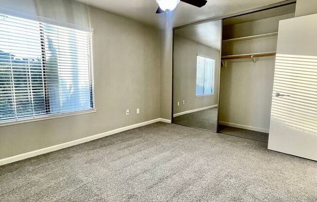 2 beds, 2 baths, 992 sqft, $1,905