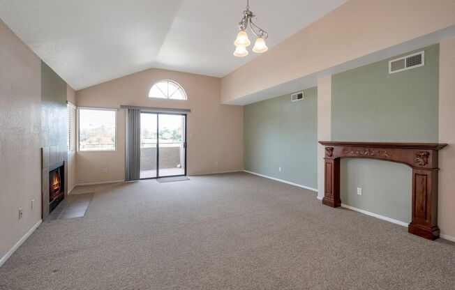 2 beds, 2 baths, $1,795, Unit Unit 2062