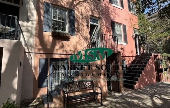 RENOVATED ONE BEDROOM ON THE BEAUTIFUL JONES STREET!!!