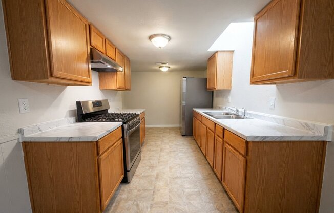 1115 FORESTBURG DR