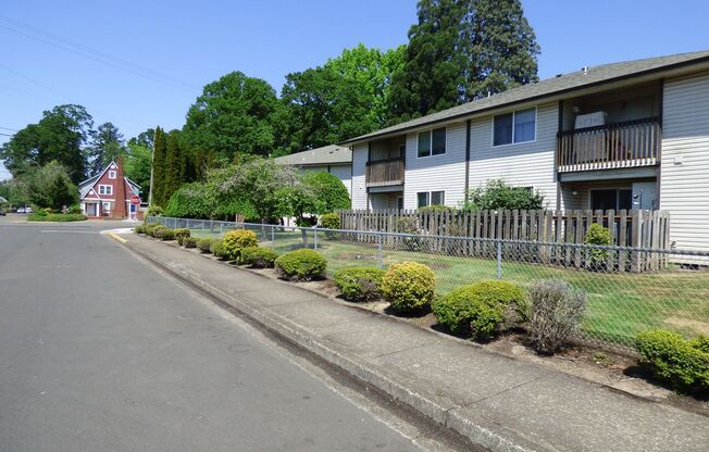 Evergreen Manor Apartments