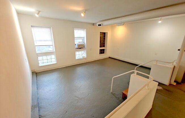 1806-1810 S. Jefferson