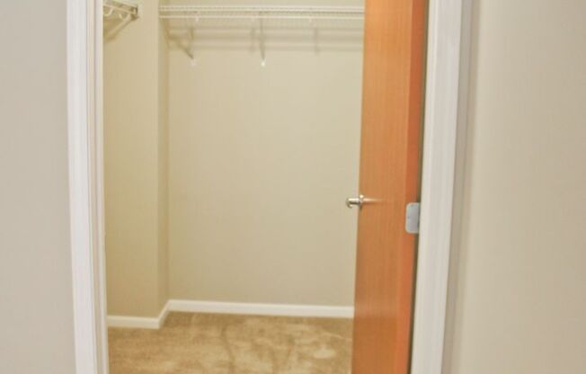 3 beds, 2 baths, 1,257 sqft, $1,380, Unit 213