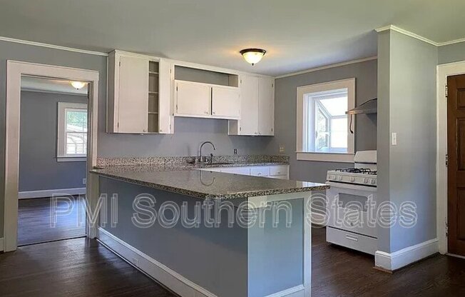 303 W BUFORD ST