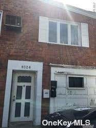 1 bed, 1 bath, 700 sqft, $2,450, Unit 1